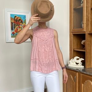 Abercrombie & Fitch eyelet lace top